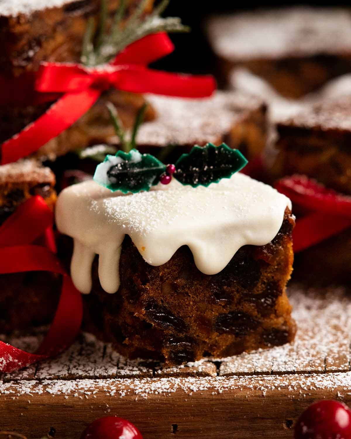 Mini pasteles de Navidad con glaseado