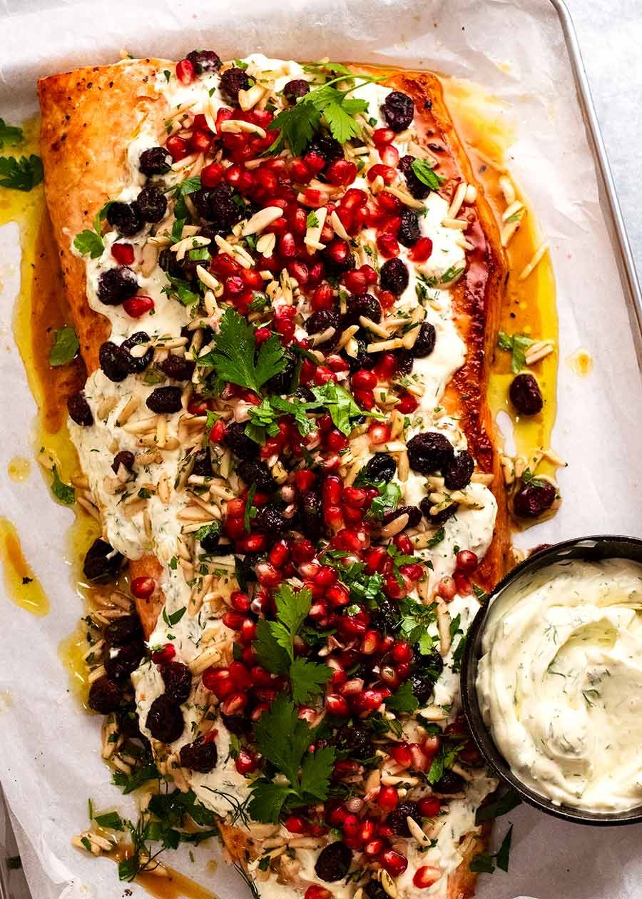 Foto sobre el salmón cocinado con Navidad cocinada