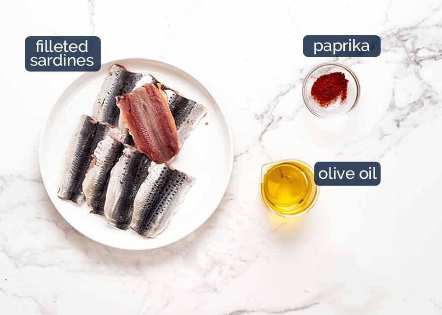 Ingredientes para sardinas en la corteza mediterránea