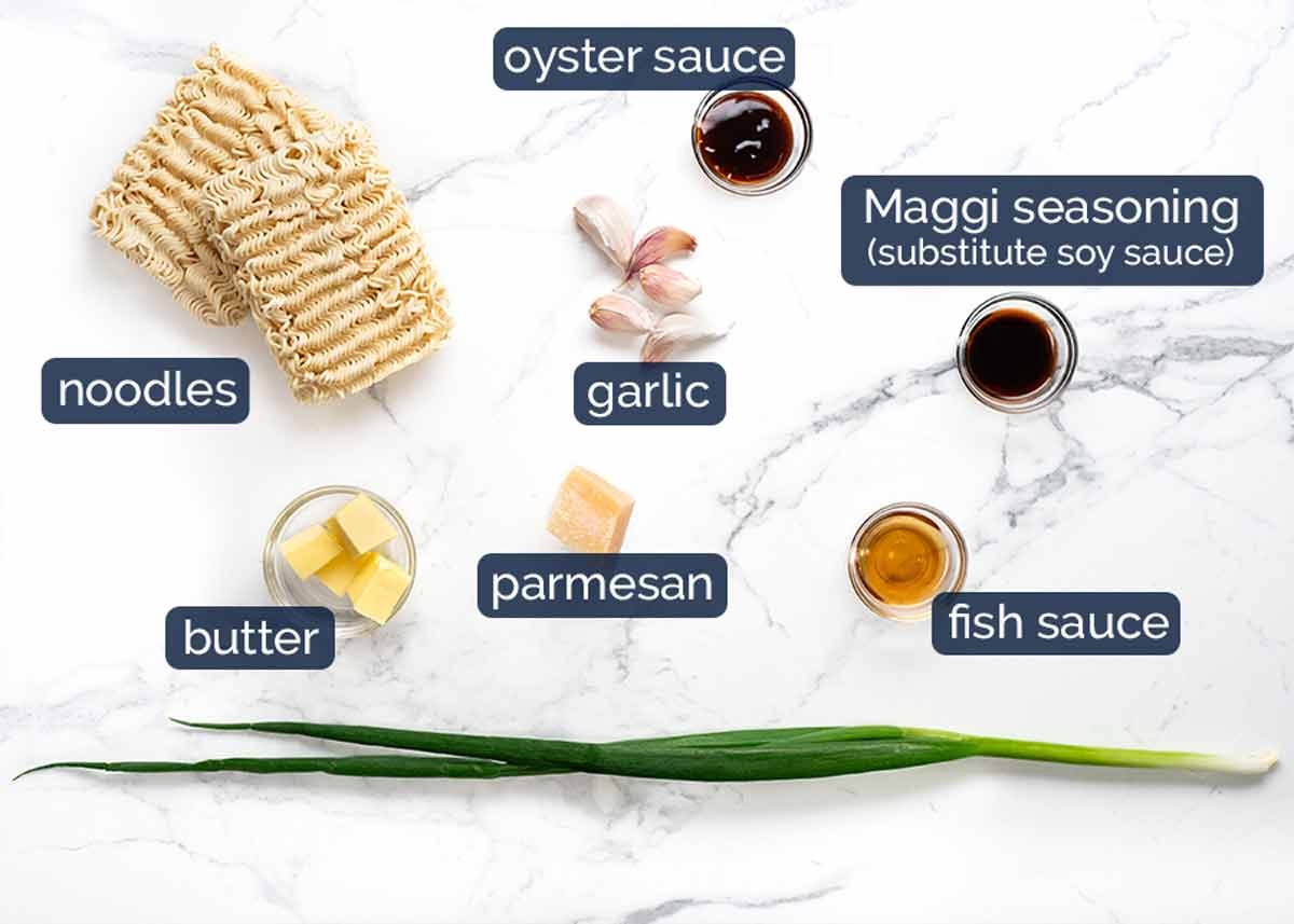 Ingredientes en fideos de ajo