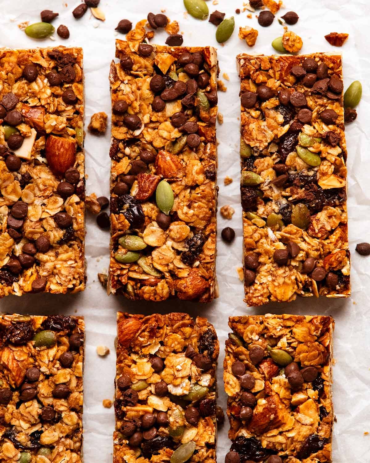 Barras de muesli crujientes recién preparadas